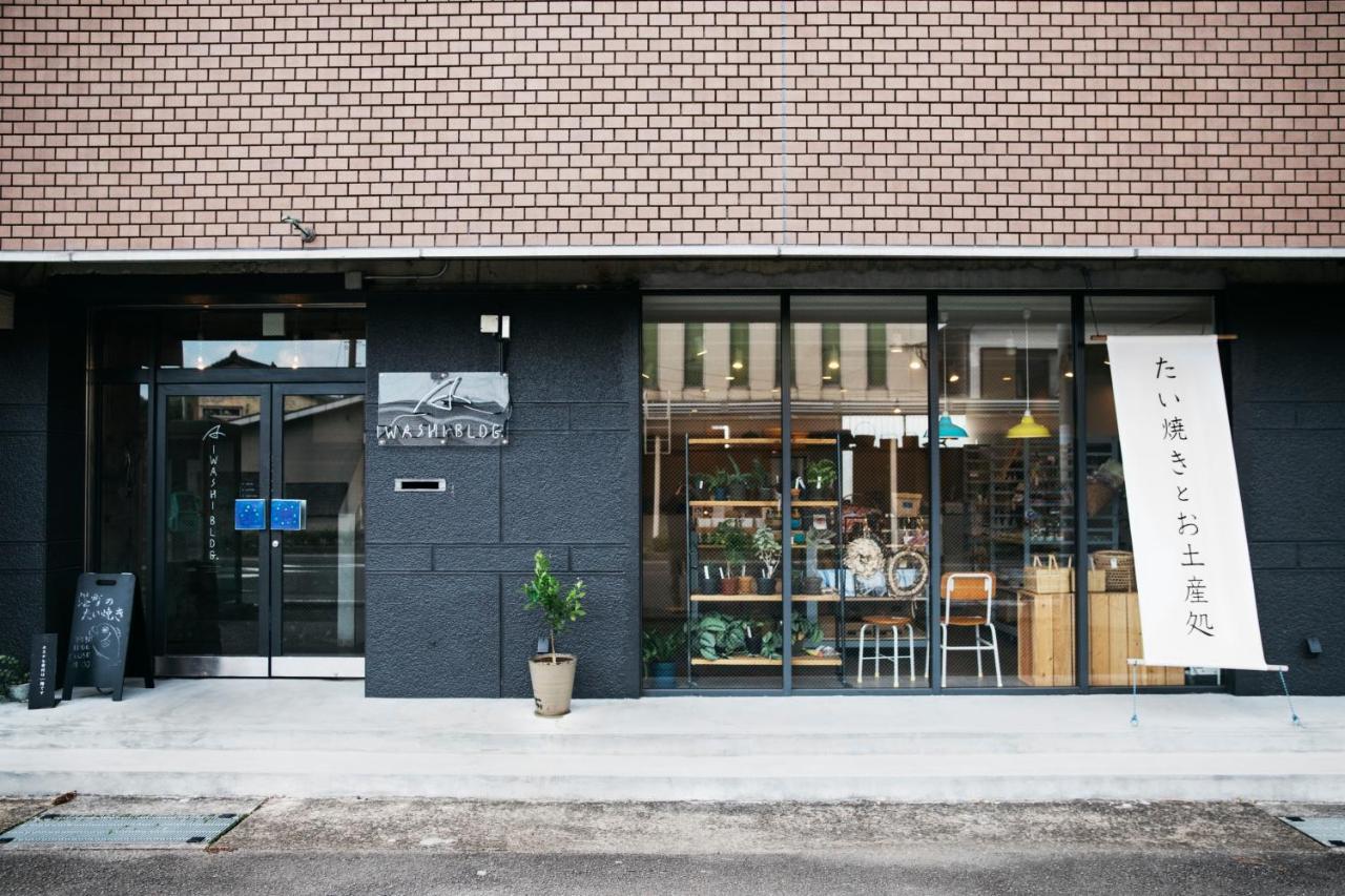 Akune Iwashi Building Hostel מראה חיצוני תמונה